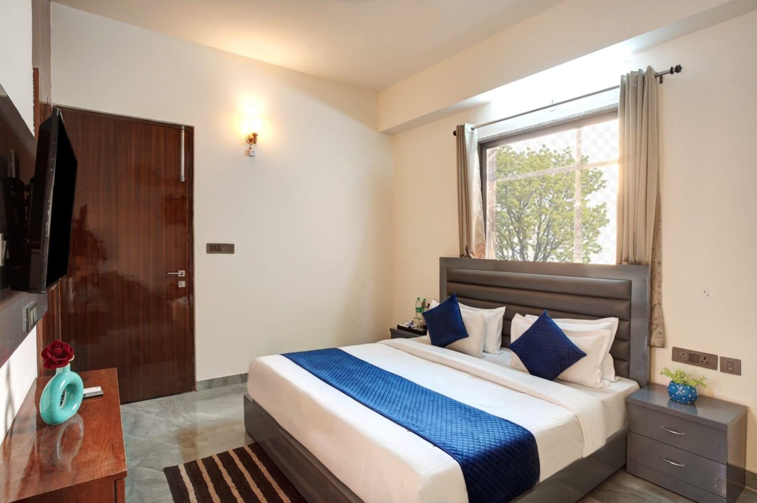Hotel Elite Grand Near Kailash Hospital Νόιντα Εξωτερικό φωτογραφία