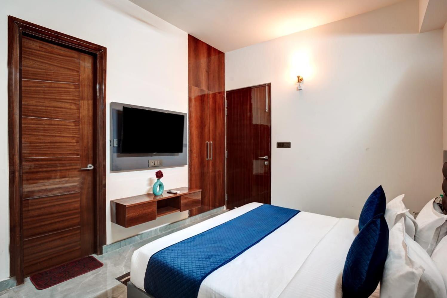 Hotel Elite Grand Near Kailash Hospital Νόιντα Εξωτερικό φωτογραφία